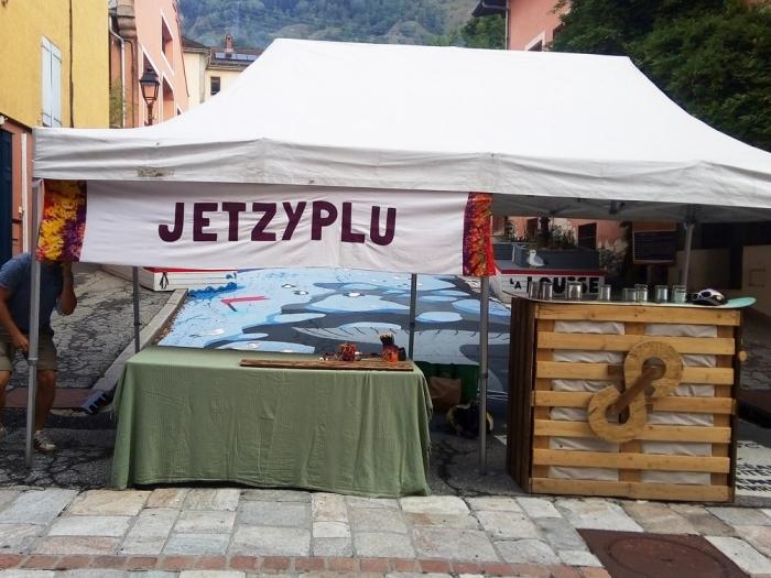 association Jetzyplu - stand sur le marché